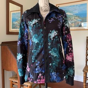 💐Lululemon Floral Jacket With Hood Size 4 EUC!